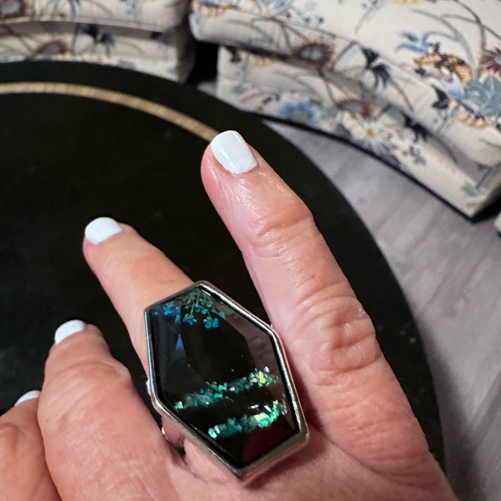 Park Lane Ring size 8 Green Bling NIB